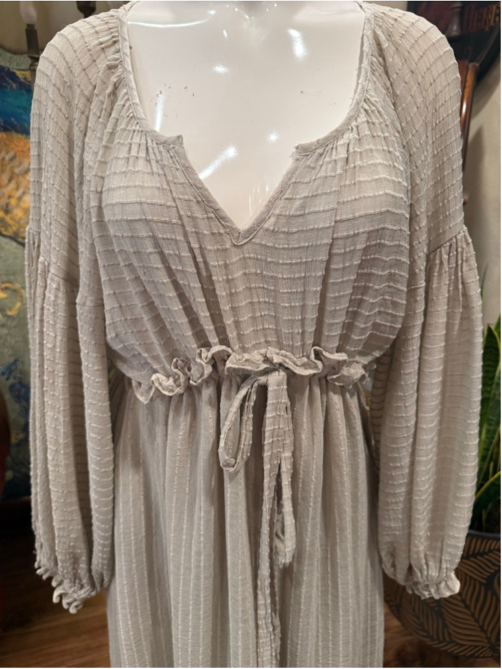 The Mint boho Neutral Textured Gauze Bishop Sleeve Tiered Ruffle Cottagecor - Picture 5 of 14